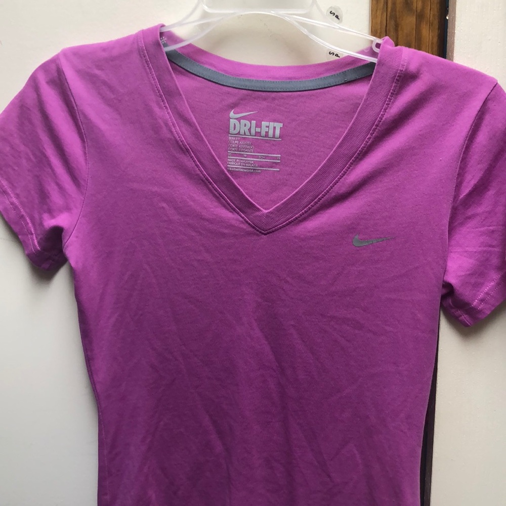 Nike v neck.